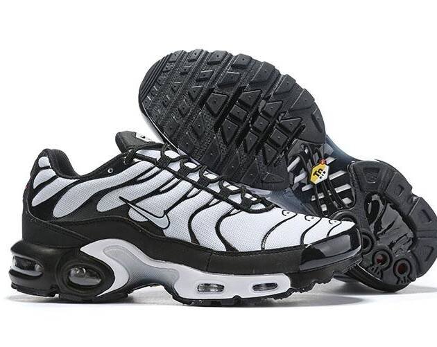 Air Max Plus TN 1 “Oreo”