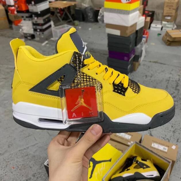 Air Jordan 4 Retro "Tour Yellow"